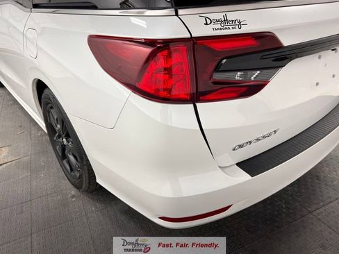 Used 2023 Honda Odyssey Sport image 13
