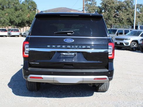 Used 2024 Ford Expedition Limited image 5