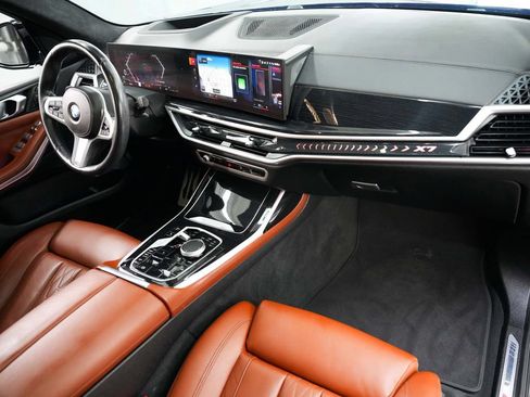 Used 2023 BMW X7 xDrive40i w/ M Sport Package AWD/4WD image 42