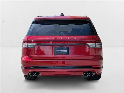 New 2025 Lincoln Aviator Reserve w/ Jet Appearance Package image 9