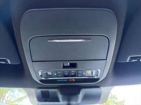 Used 2025 Ford F150 Lariat w/ Equipment Group 502A High AWD/4WD image 35
