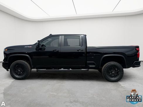 Used 2026 Chevrolet Silverado 2500 ZR2 w/ LPO, Dark Essentials Package image 3