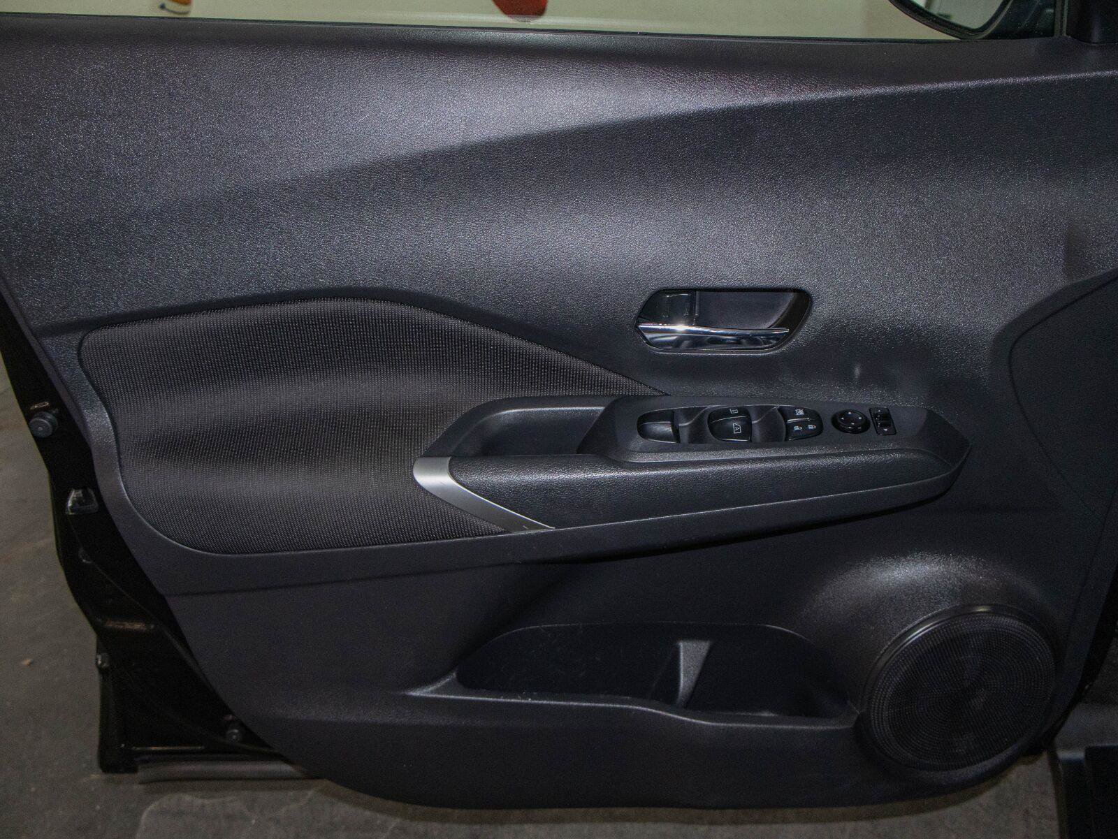 Used 2022 Nissan Kicks SV FWD image 10