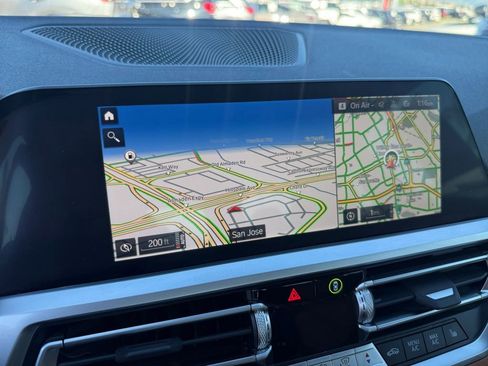 Used 2023 BMW 430i Coupe w/ Premium Package image 19