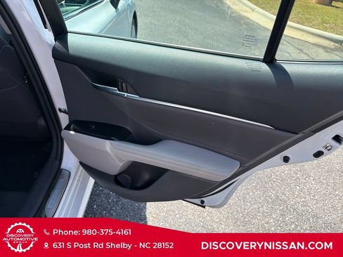 Used 2018 Toyota Camry XLE w/ Protection Package (Q2) FWD image 32