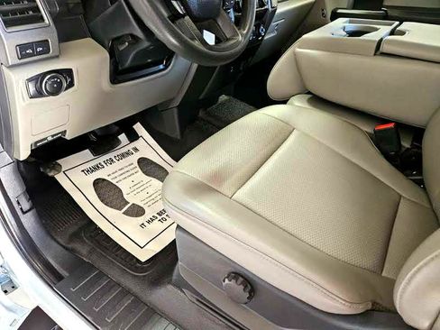 Used 2022 Ford F450 XL w/ Power Equipment Group image 17