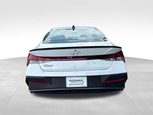 New 2025 Hyundai Elantra Sport FWD image 4