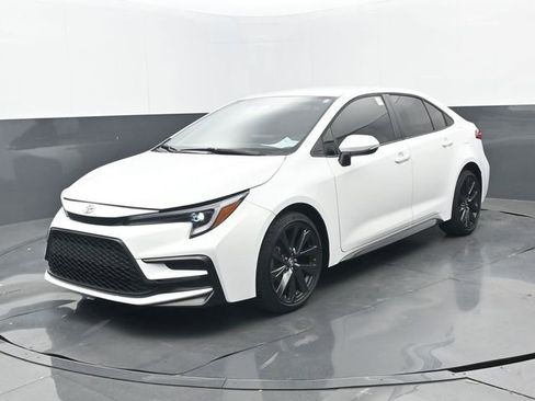 Used 2024 Toyota Corolla SE image 23