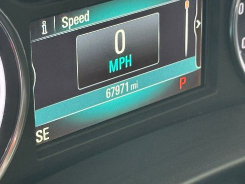 Used 2019 Buick Enclave Premium w/ Experience Buick Package image 3