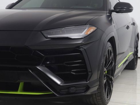 Used 2022 Lamborghini Urus image 91