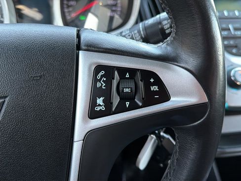 Used 2016 Chevrolet Equinox LT w/ Convenience Package image 19