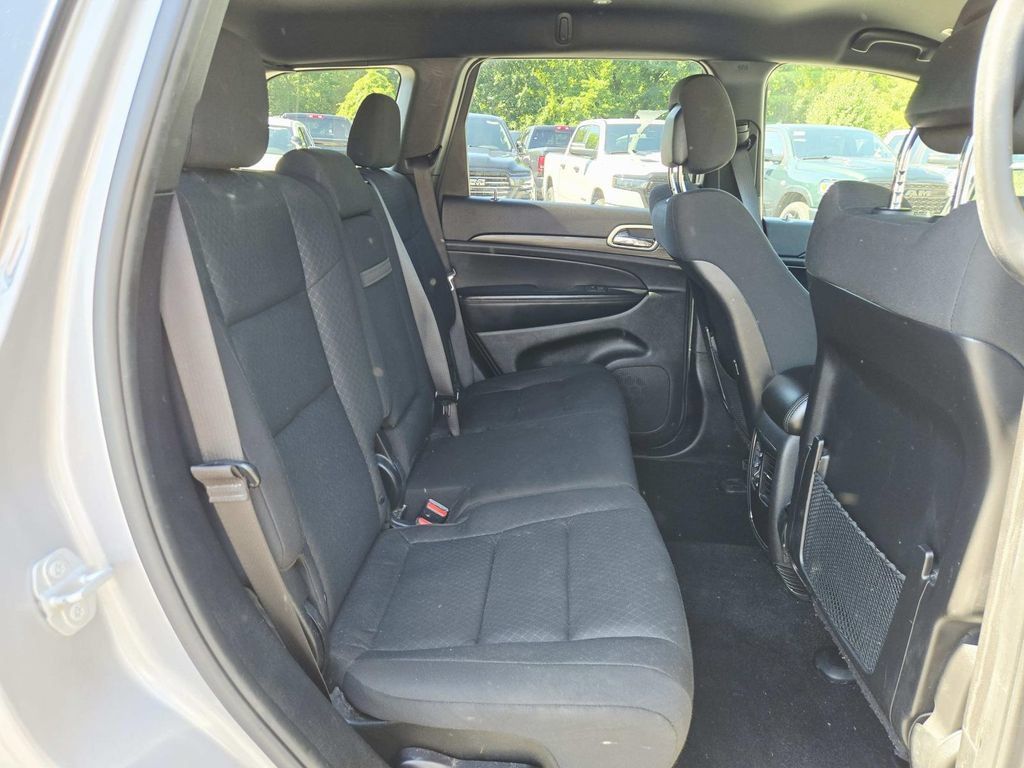 Certified 2021 Jeep Grand Cherokee Laredo AWD/4WD image 15