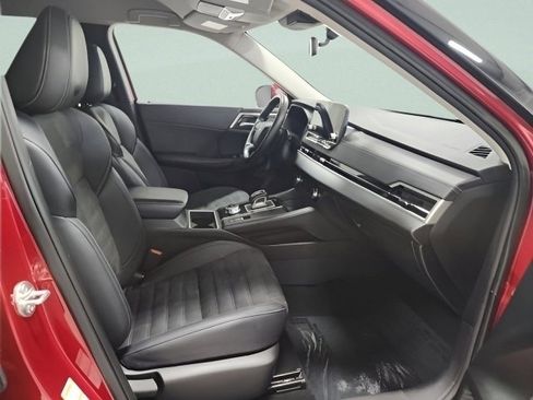 Used 2024 Mitsubishi Outlander SE Black Edition AWD/4WD image 15