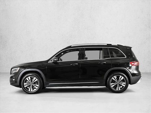 Certified 2026 Mercedes-Benz GLB 250 4MATIC image 9