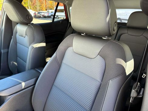 New 2026 Chevrolet Trax LT w/ LT Convenience Package FWD image 12
