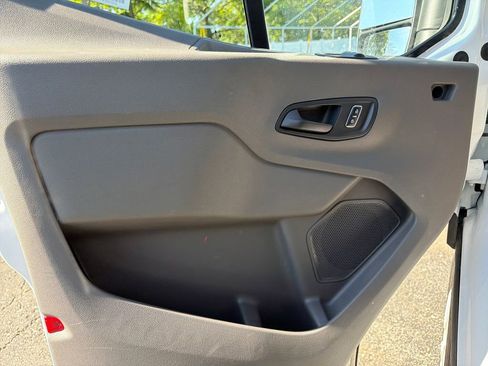 Used 2025 Ford Transit 350 XLT RWD image 11