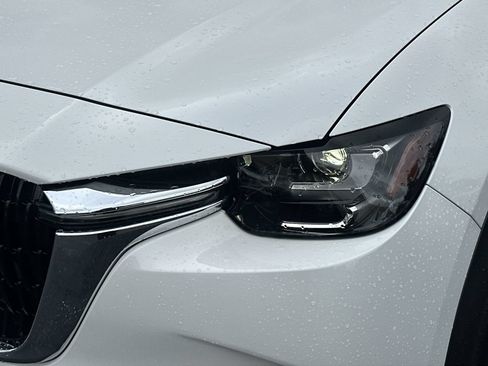 Used 2024 MAZDA CX-90 Plug-In Hybrid w/ Premium Pkg AWD/4WD image 11