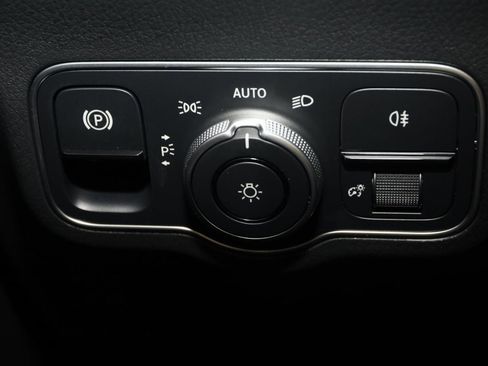 Used 2024 Mercedes-Benz GLA 35 AMG 4MATIC image 31