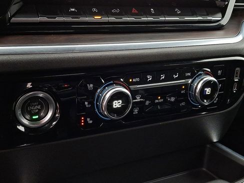 Used 2022 GMC Sierra 1500 SLT image 15