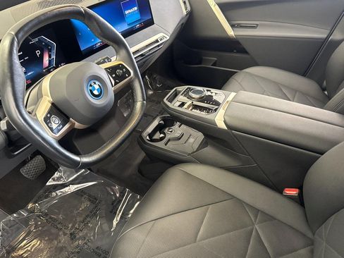 Certified 2023 BMW iX xDrive50 w/ Sport Package AWD/4WD image 4