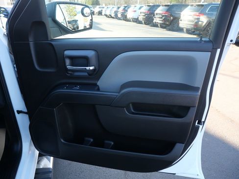 Used 2018 GMC Sierra 1500 WT image 19