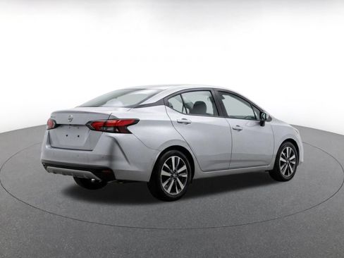 Used 2025 Nissan Versa SV FWD image 9