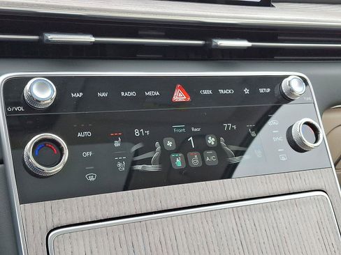 Used 2025 Genesis GV80 3.5T Advanced image 16