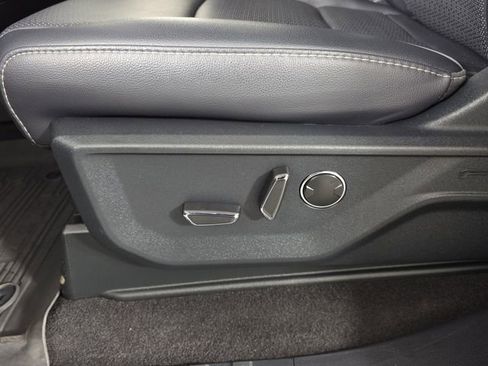 Certified 2025 Ford F150 Lariat w/ Equipment Group 502A High image 19