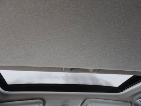 Used 2015 Nissan Juke SL image 26