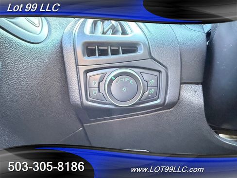 Used 2017 Ford Focus ST FWD image 36