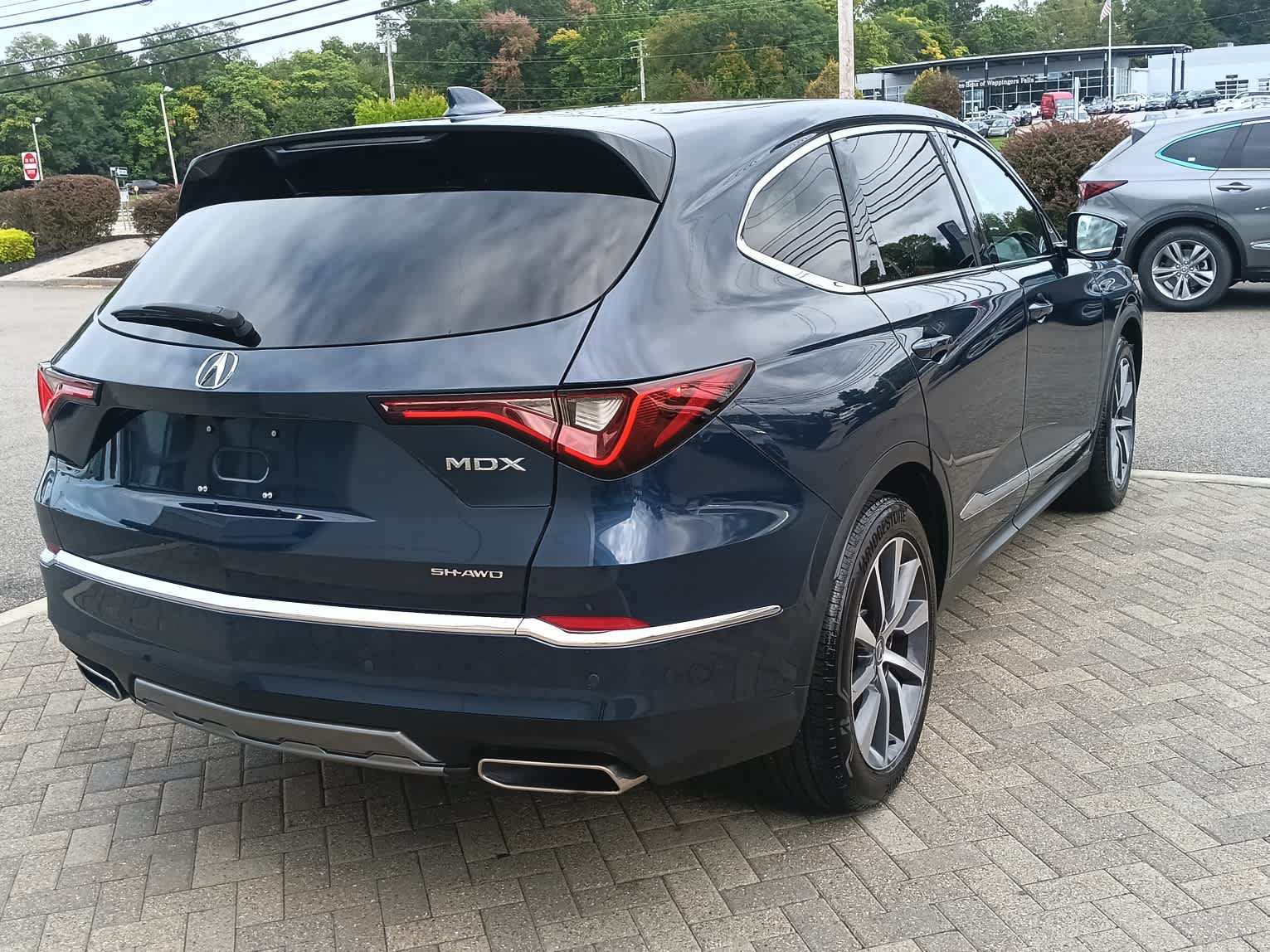 Used 2026 Acura MDX w/ Technology Package AWD/4WD image 5