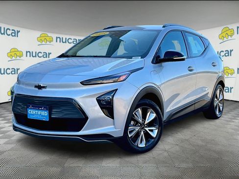 Certified 2023 Chevrolet Bolt EUV LT w/ Convenience Package image 3