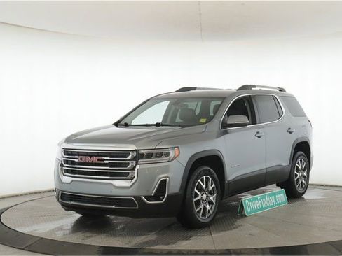Used 2023 GMC Acadia SLT image 10
