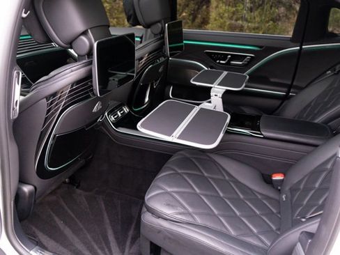 Used 2023 Mercedes-Benz Maybach S 580 4MATIC image 39