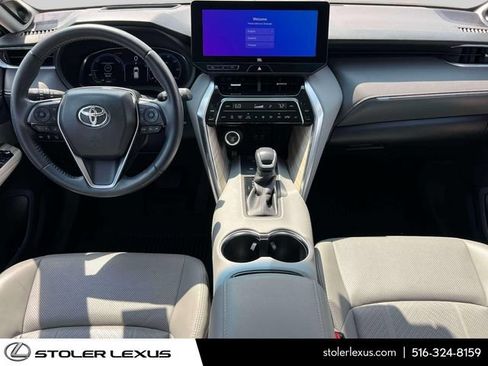 Used 2023 Toyota Venza Limited AWD/4WD image 18
