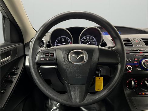Used 2013 MAZDA MAZDA3 i SV image 35