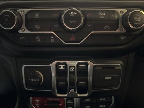 Used 2021 Jeep Wrangler Unlimited Rubicon image 14