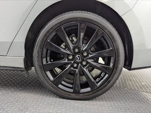 Used 2024 MAZDA MAZDA3 s image 32