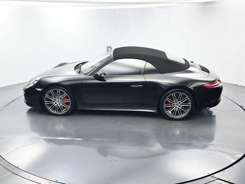 Certified 2019 Porsche 911 Carrera 4S AWD/4WD image 32