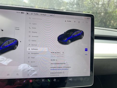 Used 2018 Tesla Model 3 Long Range image 16