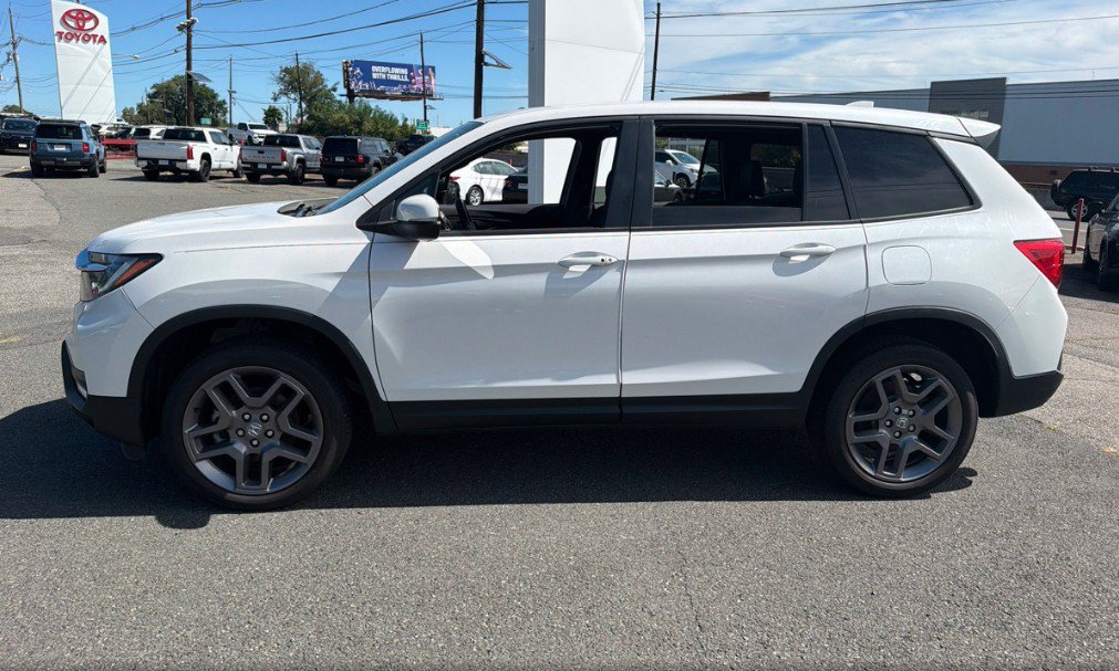 Used 2023 Honda Passport EX-L image 11