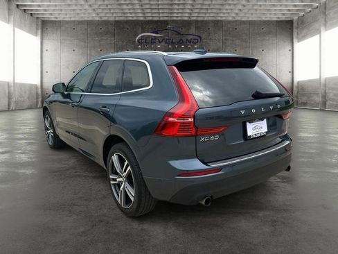 Used 2018 Volvo XC60 T5 Momentum w/ Convenience Package AWD/4WD image 5
