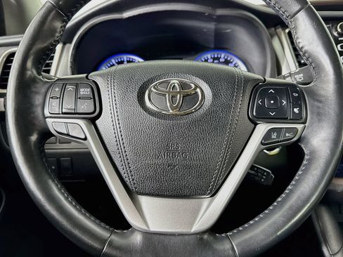 Used 2019 Toyota Highlander Limited Platinum AWD/4WD image 42