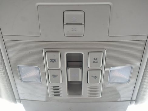 Used 2019 Volkswagen Atlas SEL image 33