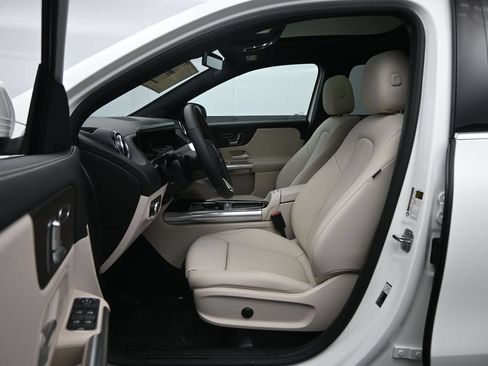 New 2026 Mercedes-Benz GLA 250 4MATIC image 18