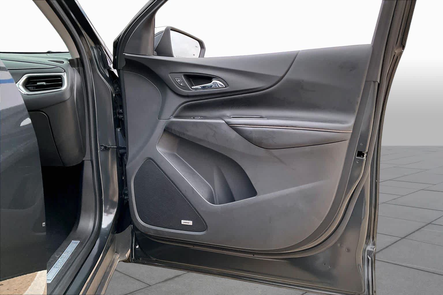 Used 2021 Chevrolet Equinox Premier FWD image 23