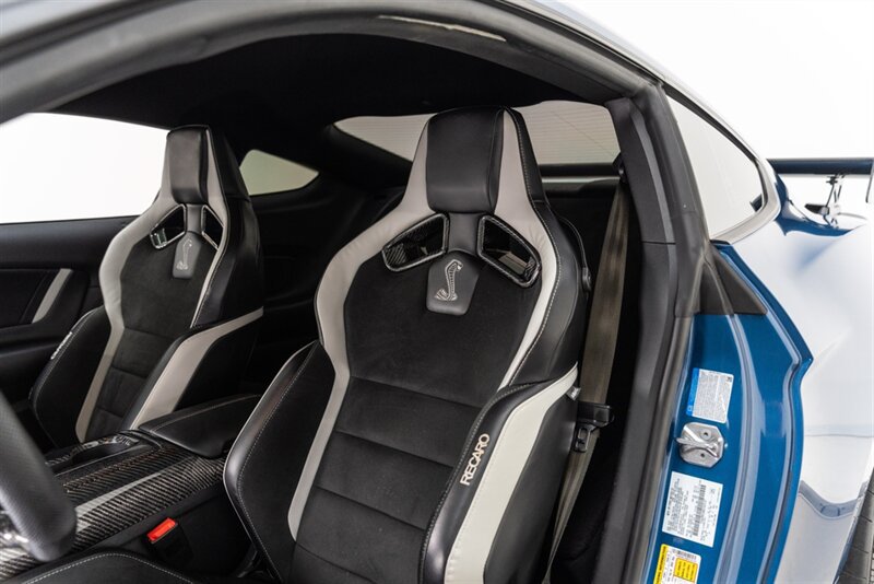 Used 2021 Ford Mustang Shelby GT500 w/ Carbon Fiber Track Pack RWD image 38