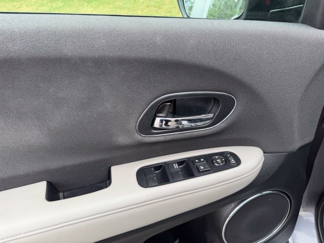 Used 2019 Honda HR-V EX image 6