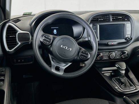 Used 2025 Kia Soul LX w/ LX Technology Package image 18