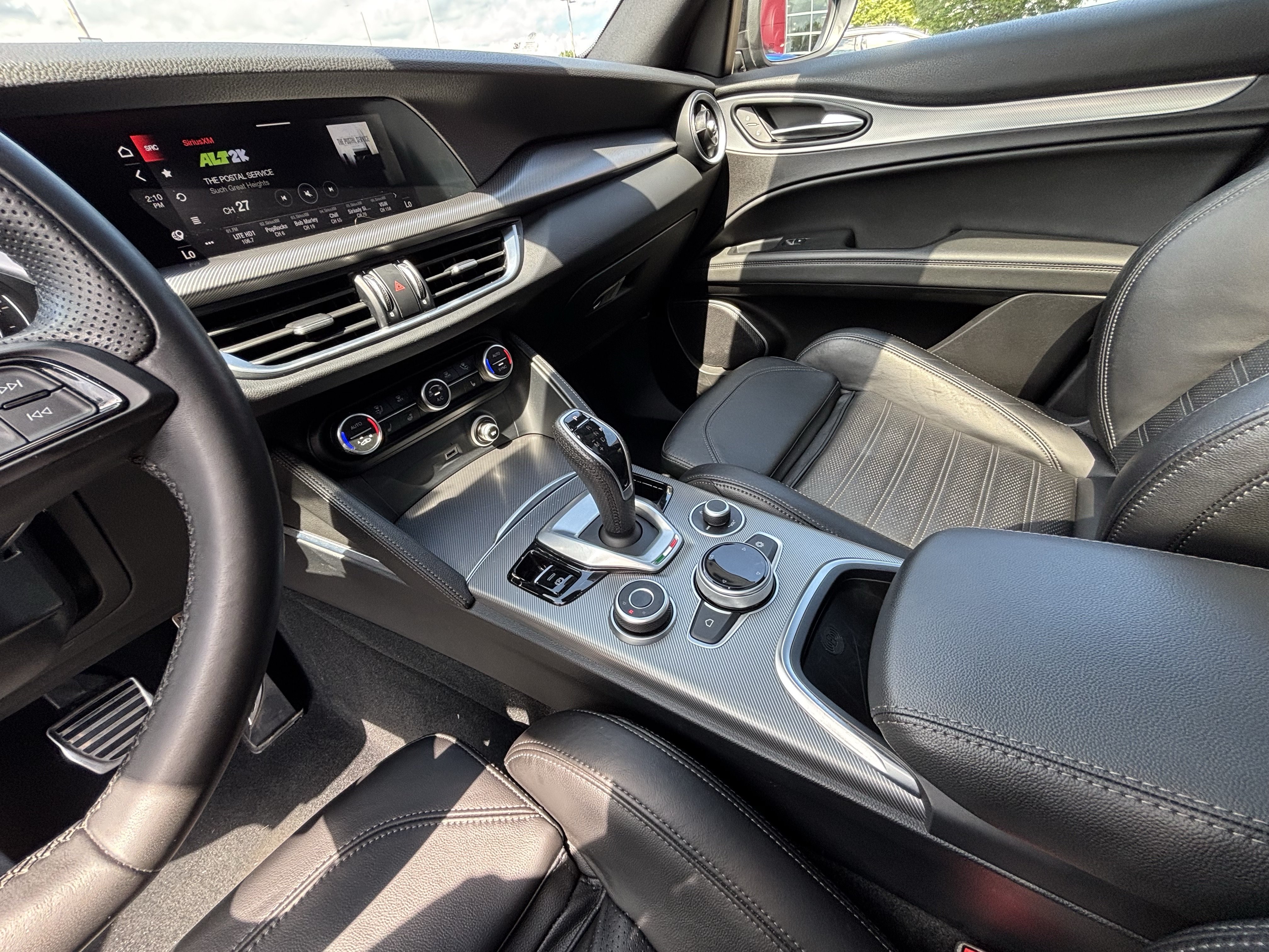 Used 2023 Alfa Romeo Stelvio Veloce AWD/4WD image 21